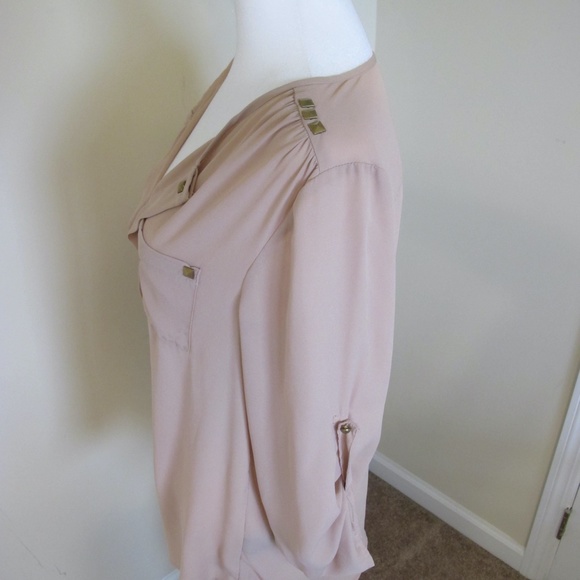 Windsor Women's career office Shirt top Size Medium Cream/tan GUC - Picture 2 of 6